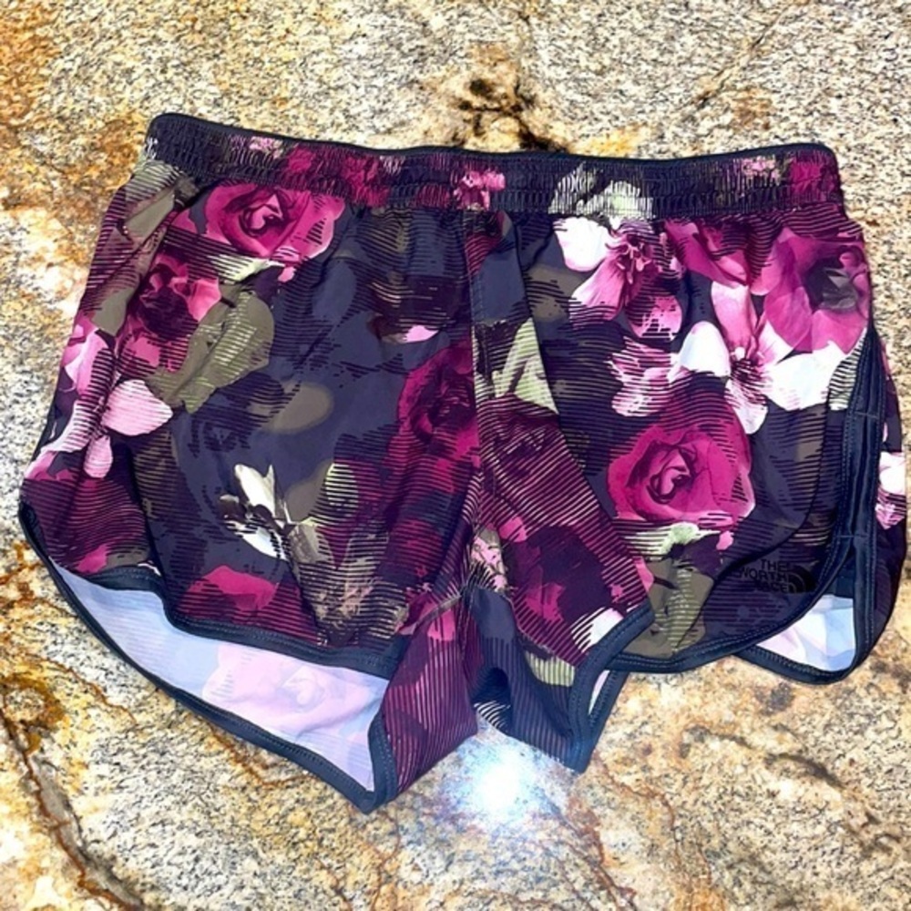 North Face Floral-Print Performance Shorts XL